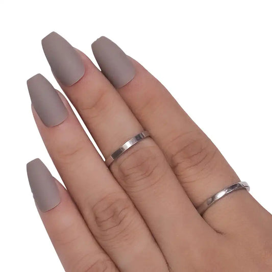 MATTE NAILS- 501 (NAIL KIT INCLUDED)