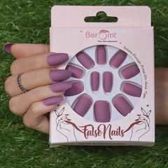 MATTE NAILS- 452 (NAIL KIT INCLUDED)