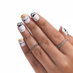 ANIMAL PRINTED NAILS