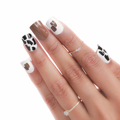 ANIMAL PRINTED NAILS