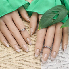 FRENCH CLASSIC NAILS (NAIL KIT INCLUDED)