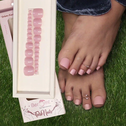 TOE GLOSSY NAILS (NAIL KIT INCLUDED)