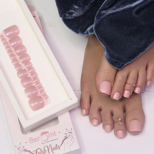 TOE GLOSSY NAILS (NAIL KIT INCLUDED)
