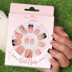 FRENCH CLASSIC NAILS (NAIL KIT INCLUDED)