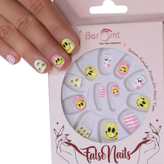 KIDS PRE-GLUED NAILS (NAIL KIT INCLUDED)