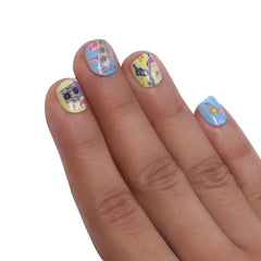 KIDS PRE-GLUED NAILS (NAIL KIT INCLUDED)
