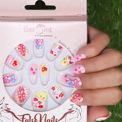 KIDS PRE-GLUED NAILS (NAIL KIT INCLUDED)
