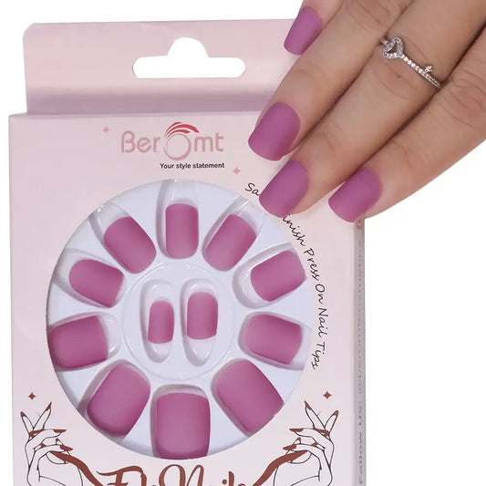 MATTE SHORT SQUARE NAILS (NAIL KIT INCLUDED)