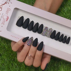 BRIDAL RHINESTONE NAILS -1 (NAIL KIT INCLUDED)