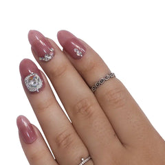 BRIDAL NUDE NAILS (NAIL KIT INCLUDED)