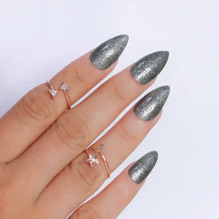 GLITTER NAIL POLISH