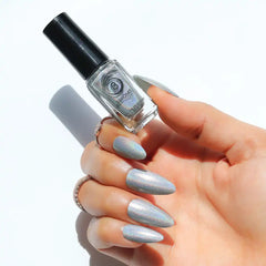 LINEAR HOLOGRAPHIC NAIL POLISH