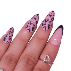 FRENCH TIPS- 324 (NAIL KIT INCLUDED)