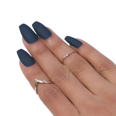 MATTE NAILS- 483 (NAIL KIT INCLUDED)