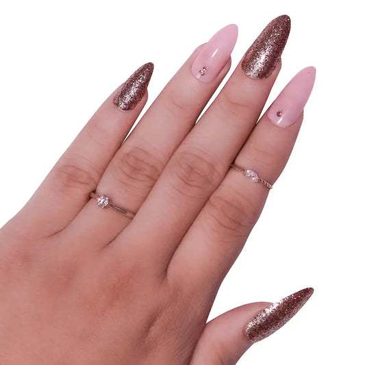 GLITTER NAILS-775 (NAIL KIT INCLUDED)