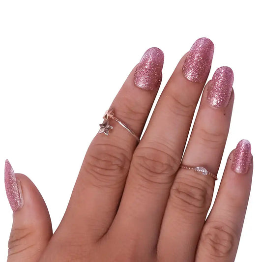 GLITTER NAILS-770 (NAIL KIT INCLUDED)