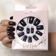 GLOSSY NAILS - 435 (NAIL KIT INCLUDED)