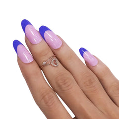 PLAIN FRENCH TIPS (NAIL KIT INCLUDED)