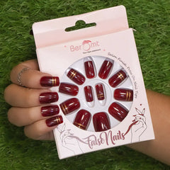 FRENCH SQUARE NAILS (NAIL KIT INCLUDED)