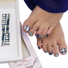 TOE PRINTED NAILS (NAIL KIT INCLUDED)