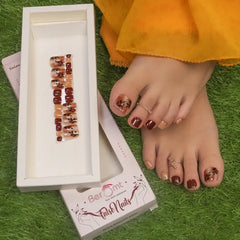 TOE PRINTED NAILS (NAIL KIT INCLUDED)