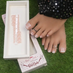 TOE FRENCH NAILS (NAIL KIT INCLUDED)