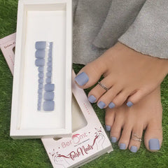 TOE MATTE NAILS (NAIL KIT INCLUDED)