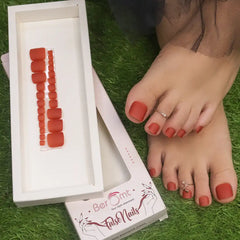 TOE MATTE NAILS (NAIL KIT INCLUDED)