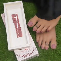 TOE MATTE NAILS (NAIL KIT INCLUDED)