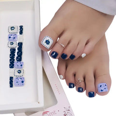 TOE PRINTED NAILS (NAIL KIT INCLUDED)