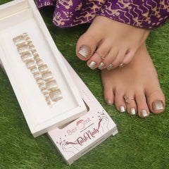 TOE GLITTER NAILS (NAIL KIT INCLUDED)