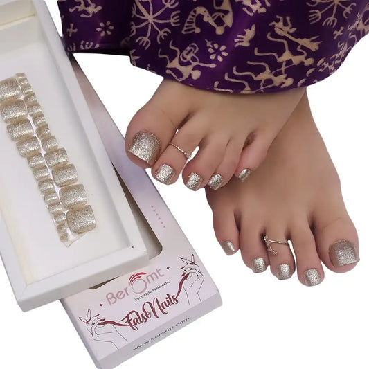 TOE GLITTER NAILS (NAIL KIT INCLUDED)