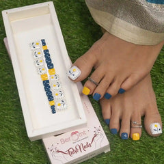 TOE PRINTED NAILS (NAIL KIT INCLUDED)