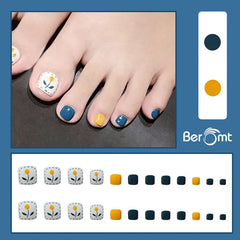 PRINTED TOE NAILS (NAIL KIT INCLUDED)