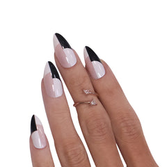 FRENCH BLACK & WHITE NAILS (NAIL KIT INCLUDED)