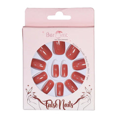 GLOSSY SQUARE NAILS (NAIL KIT INCLUDED)