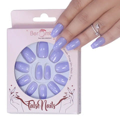 GLOSSY STILLETO NAILS (NAIL KIT INCLUDED)