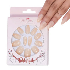 GLOSSY CLAWS NAILS (NAIL KIT INCLUDED)