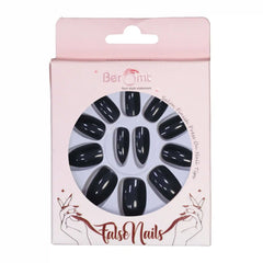 GLOSSY CLAWS NAILS (NAIL KIT INCLUDED)