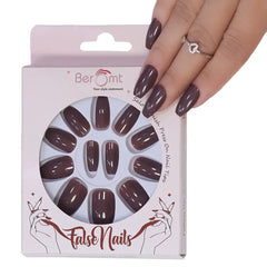 GLOSSY STILLETO NAILS (NAIL KIT INCLUDED)