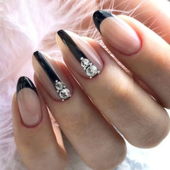 FRENCH TIPS (NAIL KIT INCLUDED)