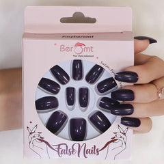 GLOSSY STILLETO NAILS (NAIL KIT INCLUDED)