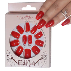 GLOSSY STILLETO NAILS (NAIL KIT INCLUDED)