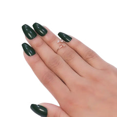 GLOSSY STILLETO NAILS (NAIL KIT INCLUDED)