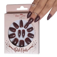 GLOSSY CLAWS NAILS (NAIL KIT INCLUDED)