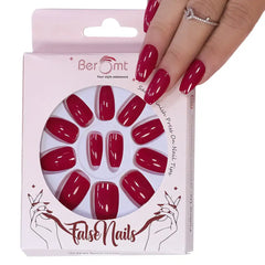 GLOSSY STILLETO NAILS (NAIL KIT INCLUDED)