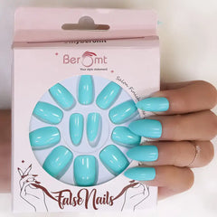 GLOSSY CLAWS NAILS (NAIL KIT INCLUDED)