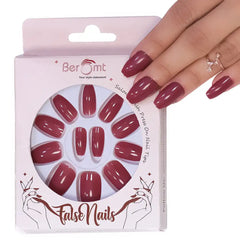 GLOSSY STILLETO NAILS (NAIL KIT INCLUDED)