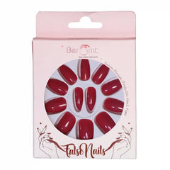 GLOSSY CLAWS NAILS (NAIL KIT INCLUDED)