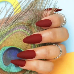 MATTE CLAWS NAILS (NAIL KIT INCLUDED)